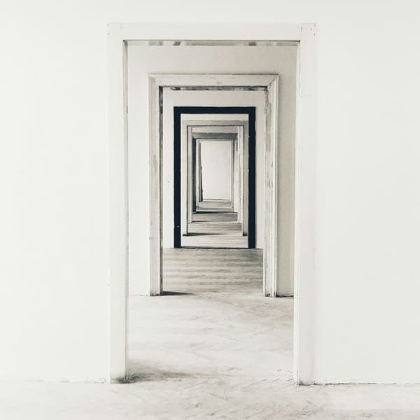 Apresentação do dossiê - Quando contratar deixa de ser um ato neutro.  Decidir sobre pessoas é decidir sobre futuro